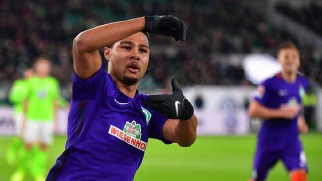 龙舟赛在东 龙舟赛在东