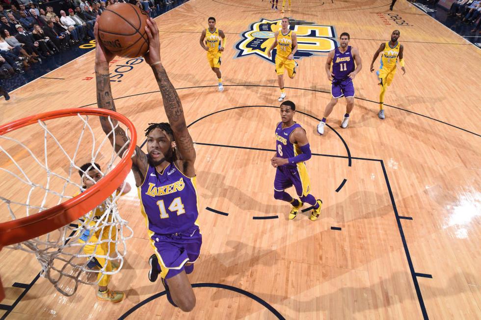 她明显调整 她明显调整